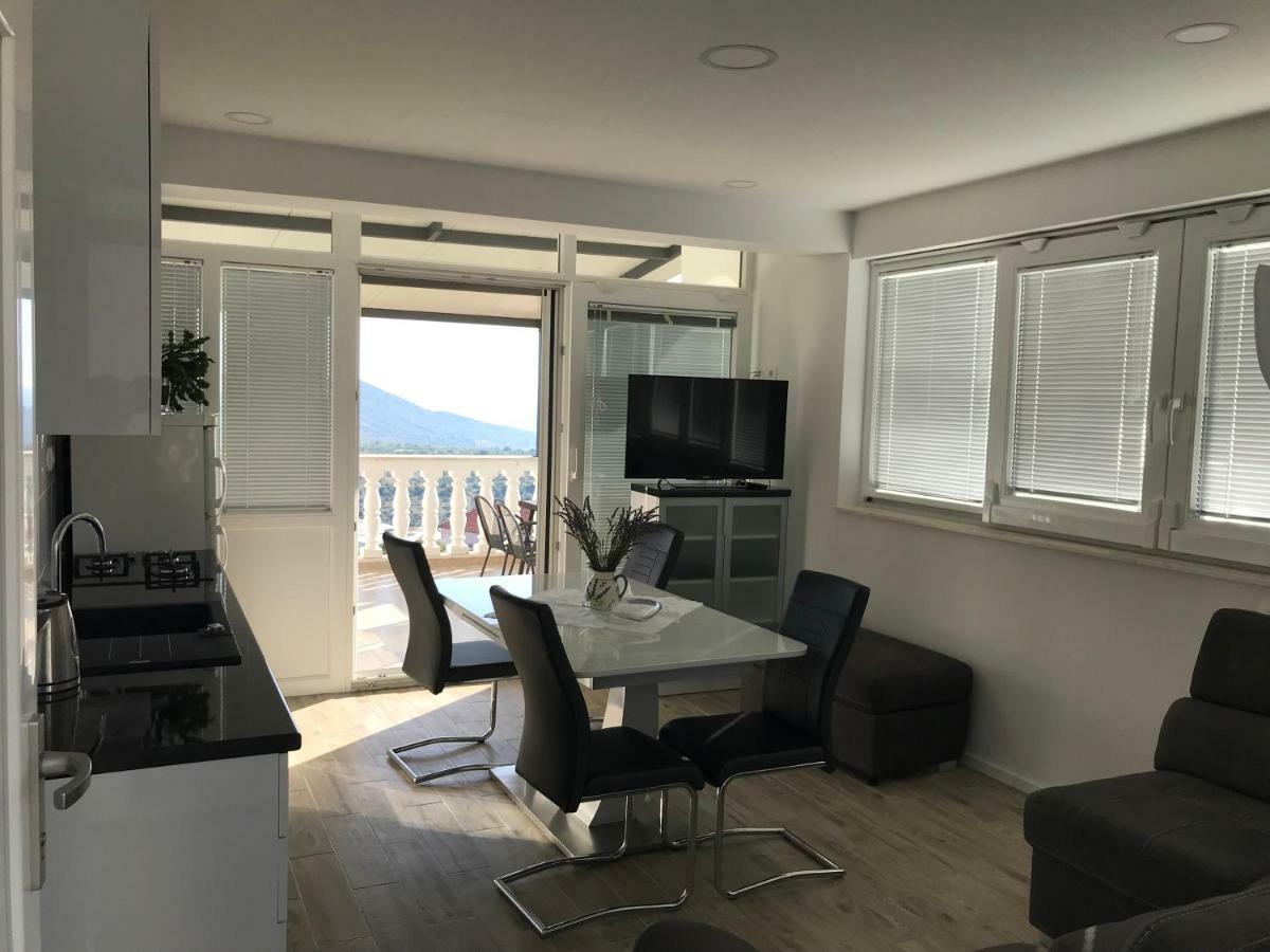 פרימוסטן Apartment Santa Marina מראה חיצוני תמונה